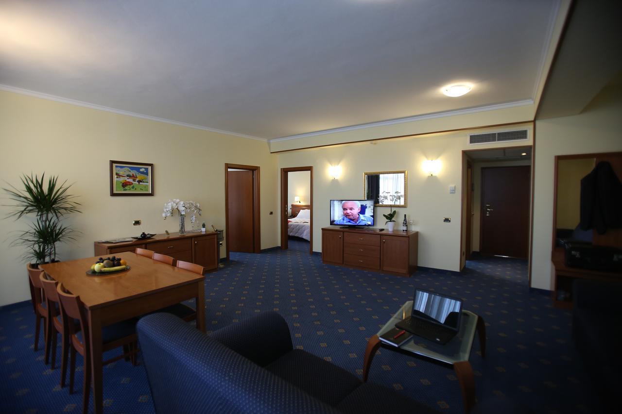 Hotel Continental Vorë