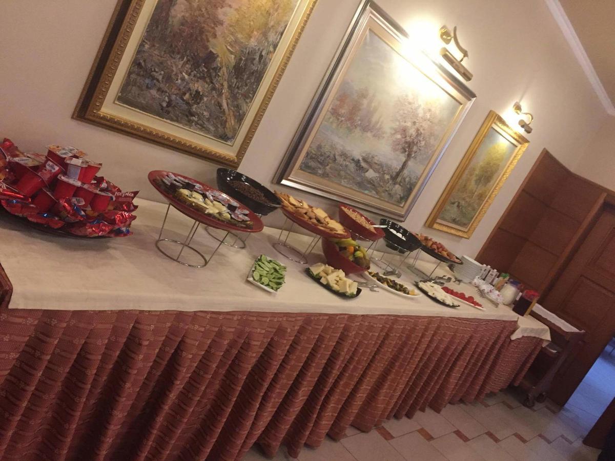 Hotel Continental Vorë